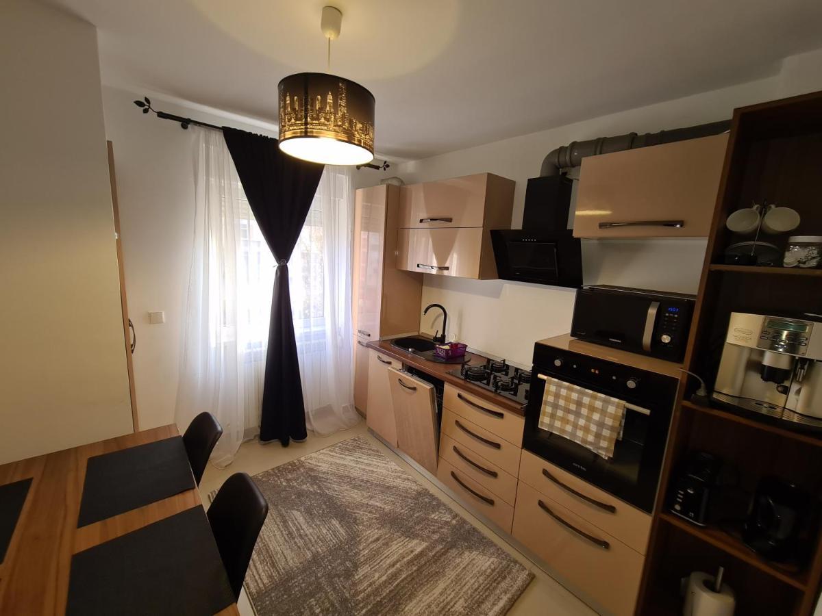 Апартаменти Apartament Bonami Сібіу Екстер'єр фото