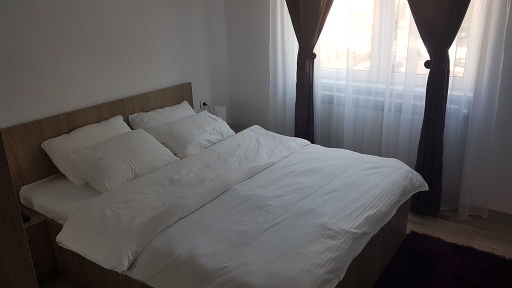 Апартаменти Apartament Bonami Сібіу Екстер'єр фото
